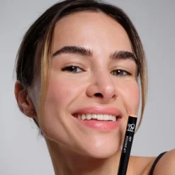 Hiro Cosmetics Crayon à lèvres Lip Switch - 2.5 g