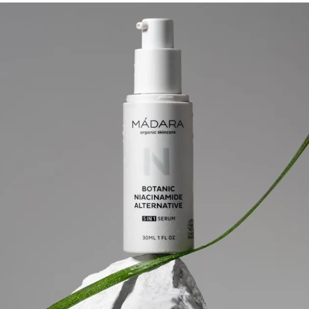 Madara Cosmétiques Sérum Botanic Niacinamide Alternative 5-en-1 - 30ml